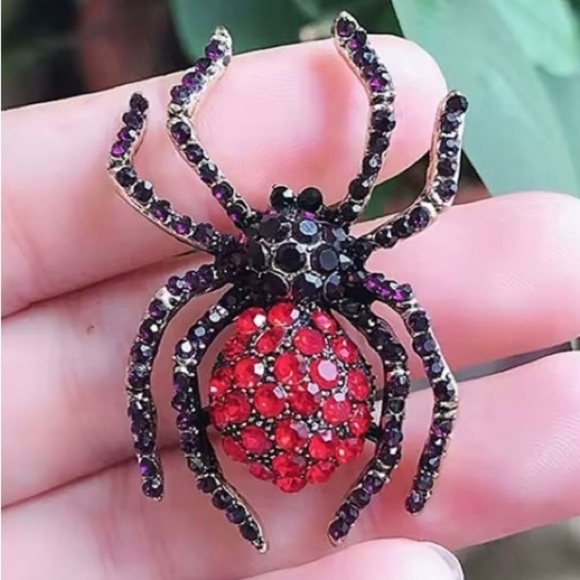 ✨Betsey Johnson Maven Rhinestone Spider Brooch - Picture 6 of 7